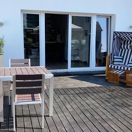 Stadtvilla Intzeplatz - Foehr * Remscheid