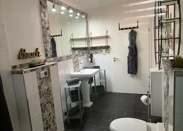 Stadtvilla Intzeplatz - Foehr Appartement Remscheid