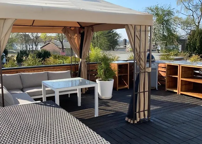 Stadtvilla Intzeplatz - Foehr * Remscheid